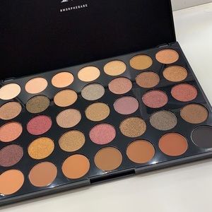 Brand new not touched 35F. No box or plastic sheet